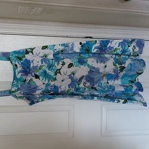 Floral sleeveless dress